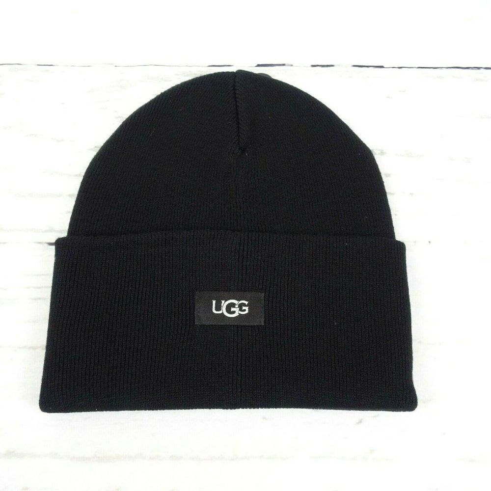 New UGG Solid Folded Cuff Beanie Black Women's Men's Unisex Wool-Blend Logo OS.